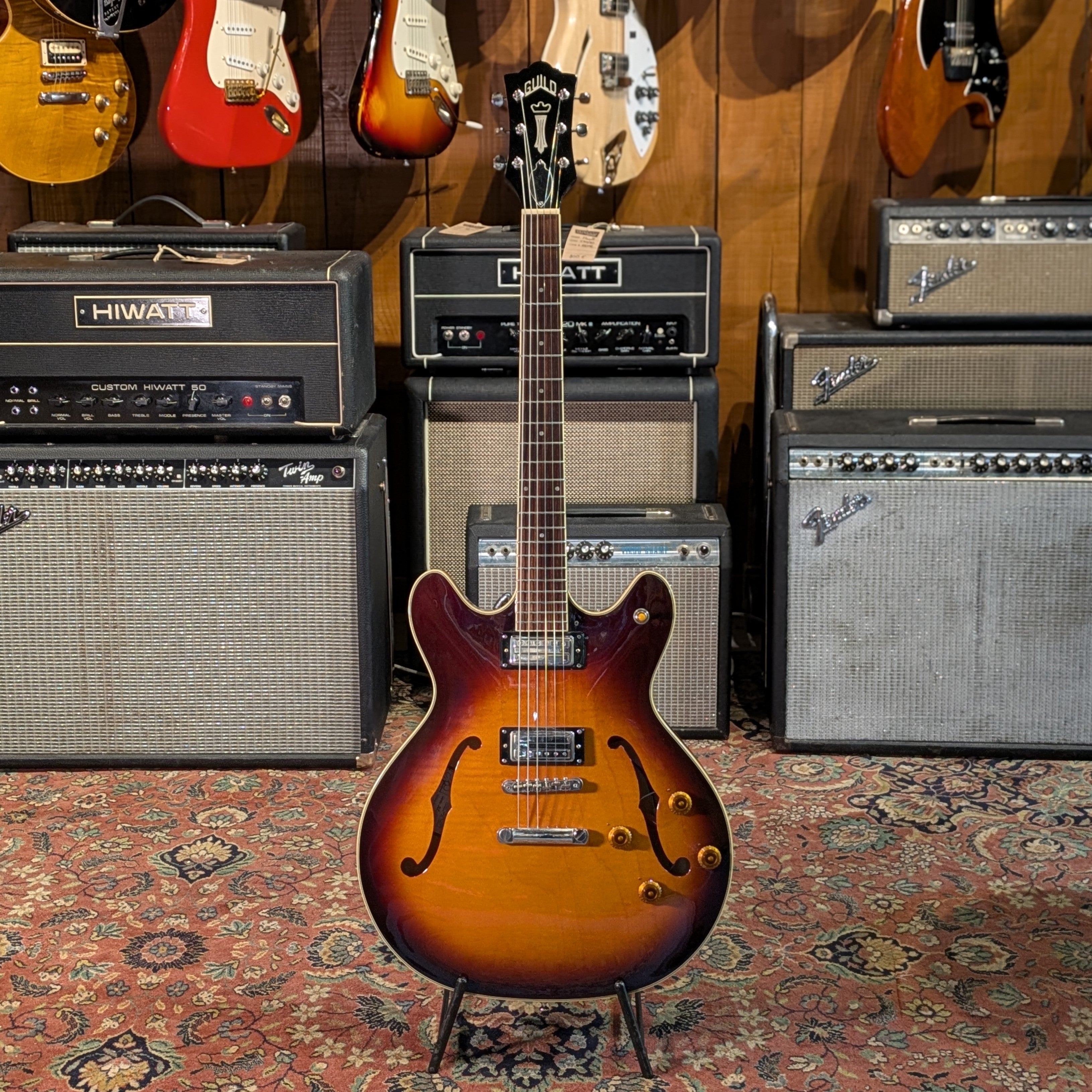 Guild Newark St. Collection Starfire IV