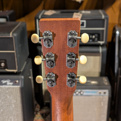 Martin 000-17 Whiskey - Whiskey Sunset
