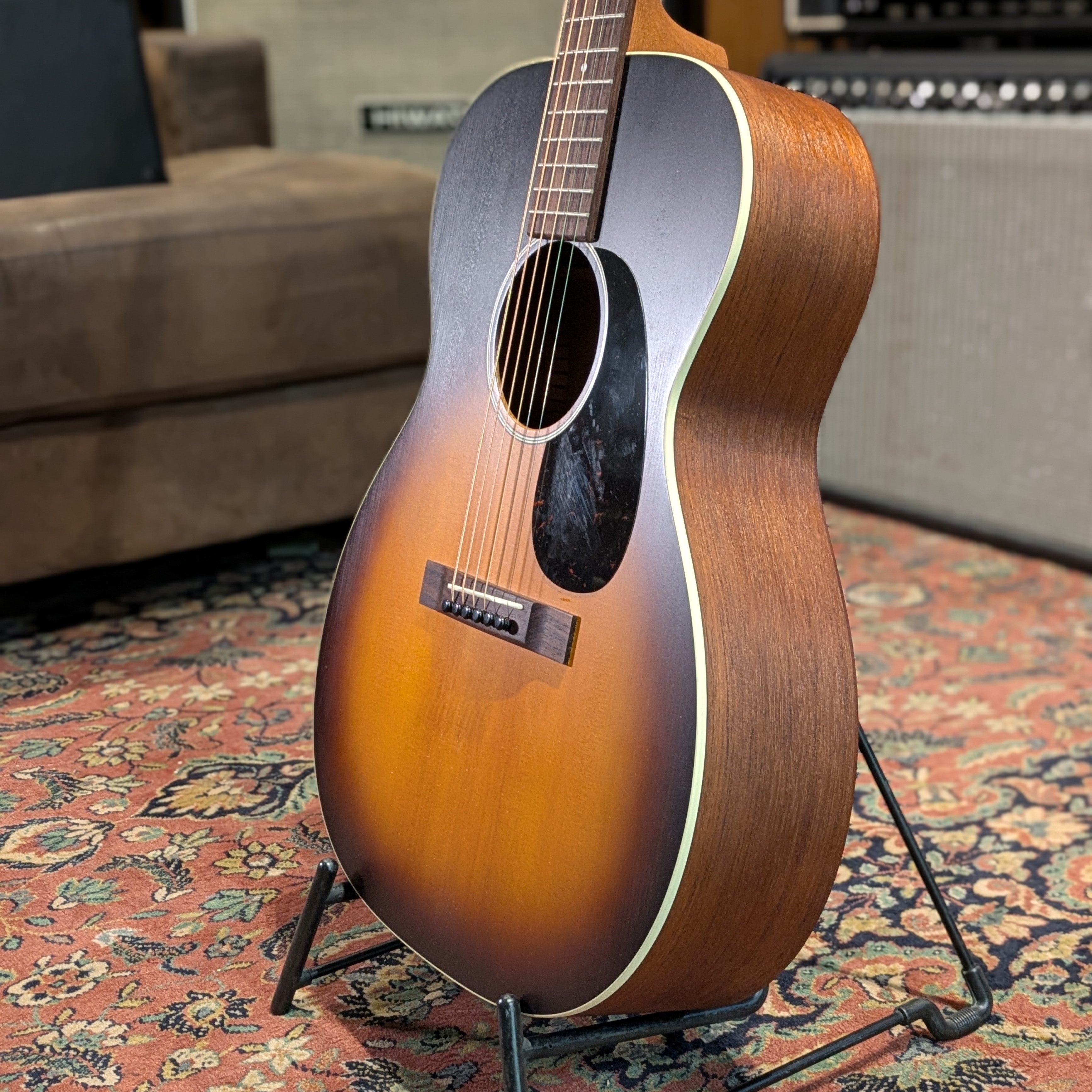 Martin 000-17 Whiskey - Whiskey Sunset