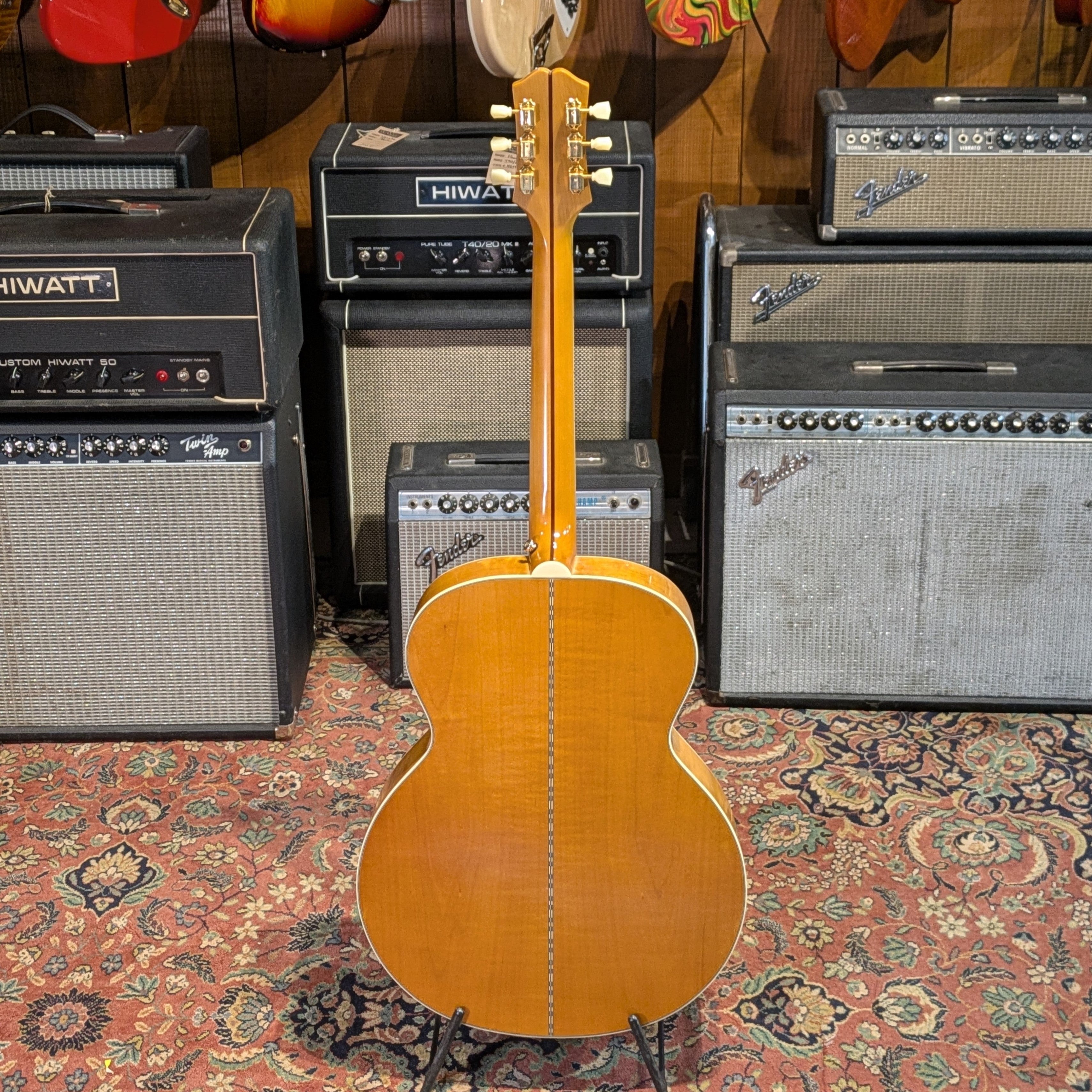 Epiphone inspired by Gibson J-200 2021
