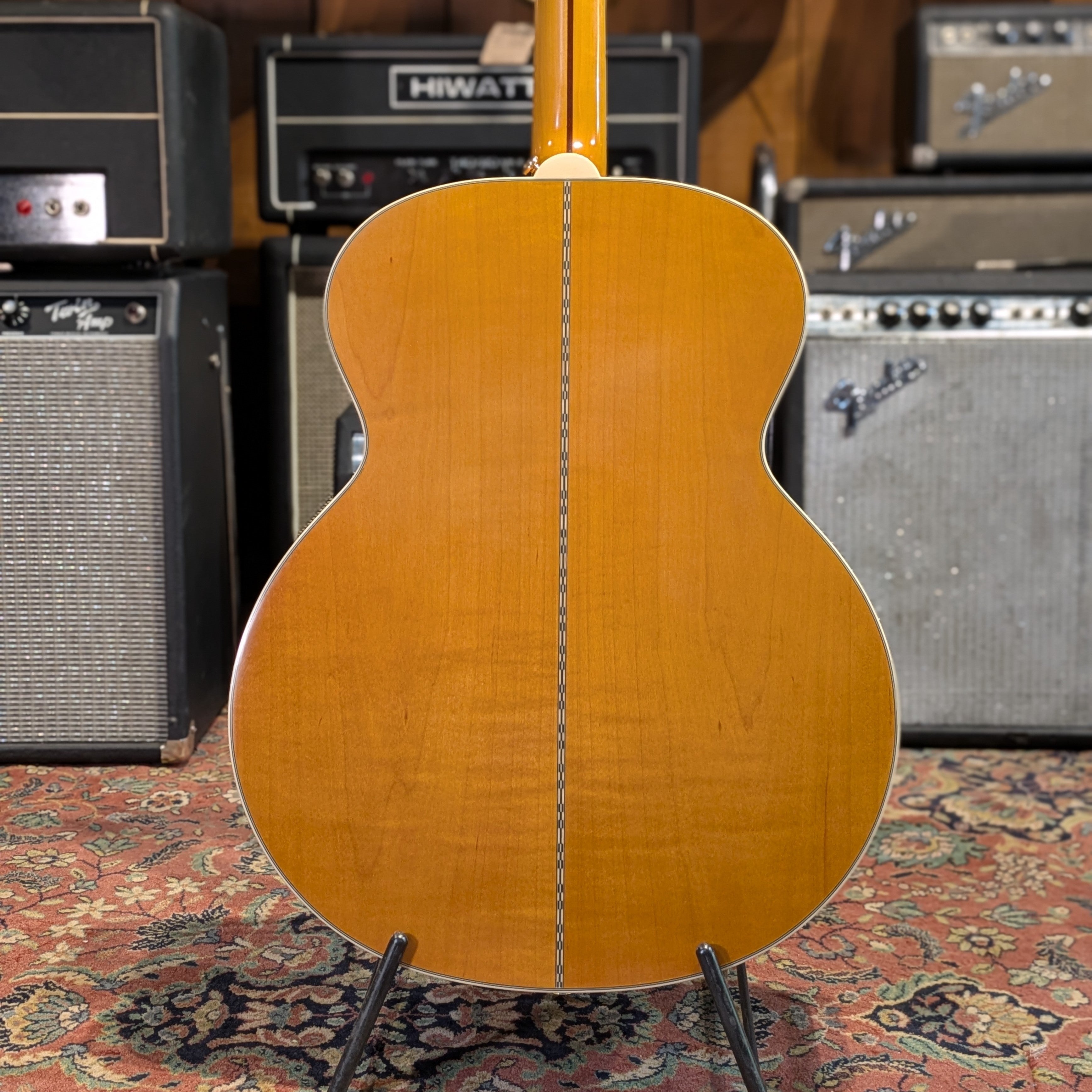 Epiphone inspired by Gibson J-200 2021