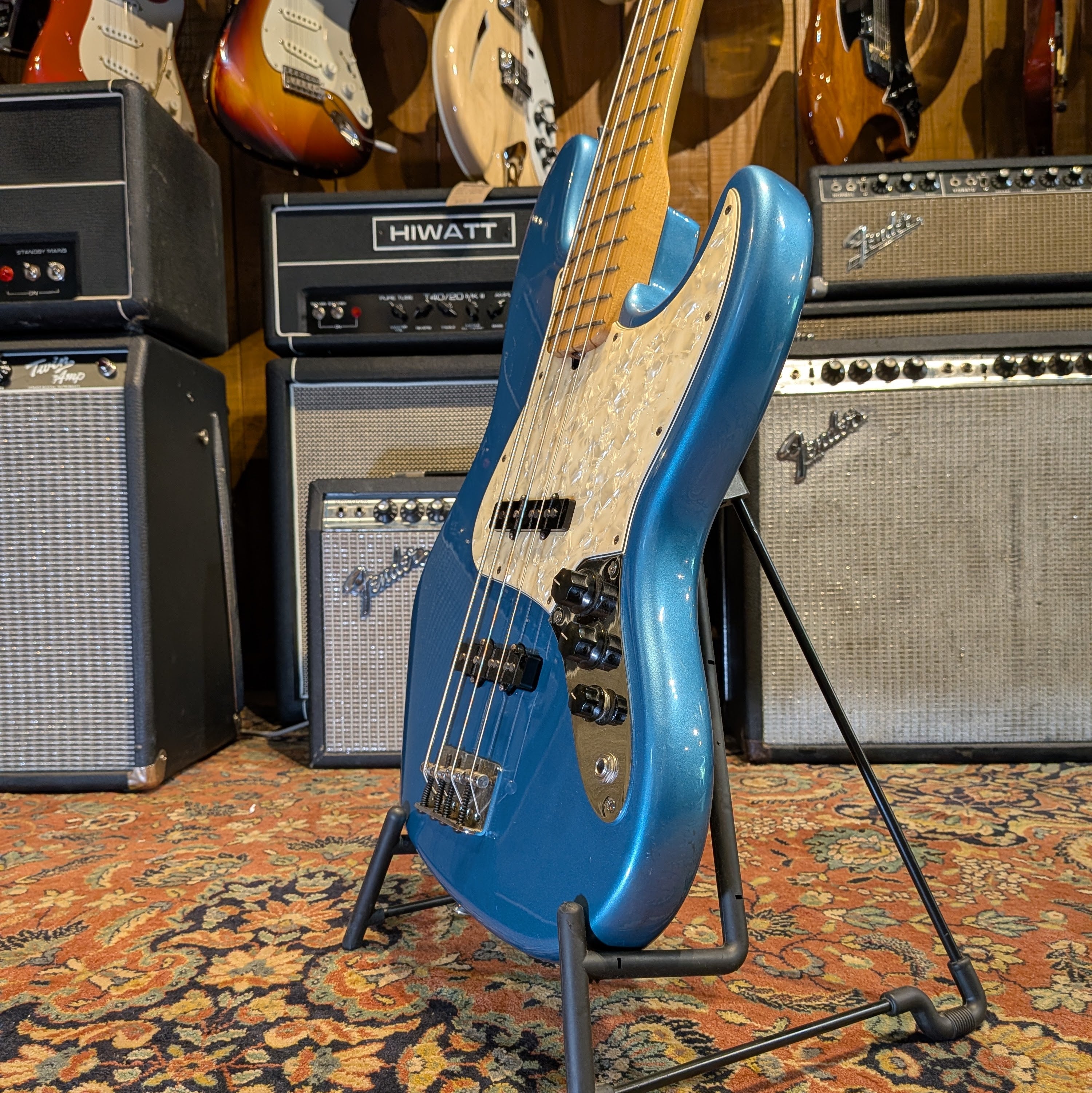 Fender American Standard Jazz Bass with Maple Fretboard 1997 - Lake Placid Blue