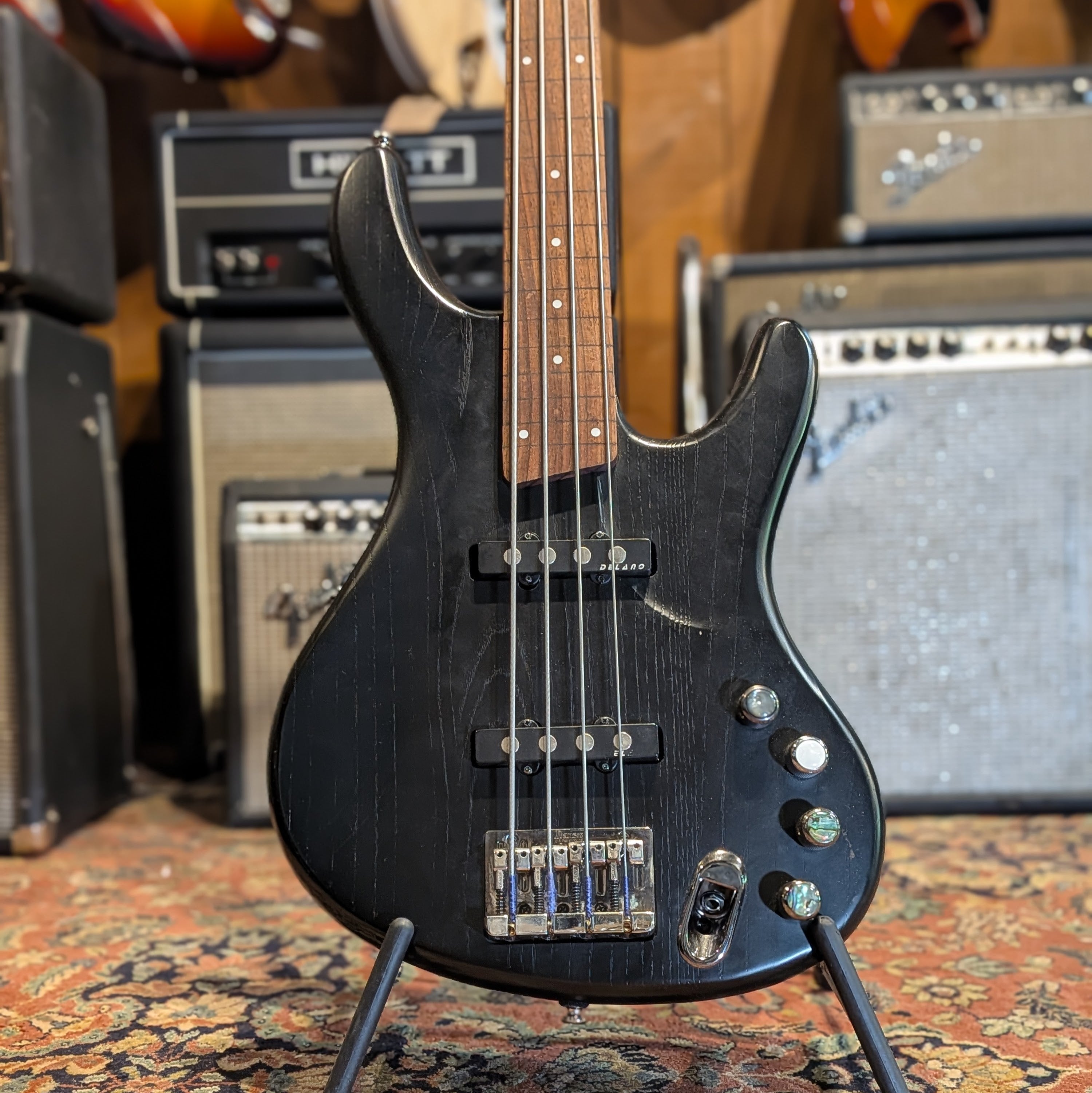Ibanez EDB550-BKF Ergodyne Bass unfretted - Black Flat
