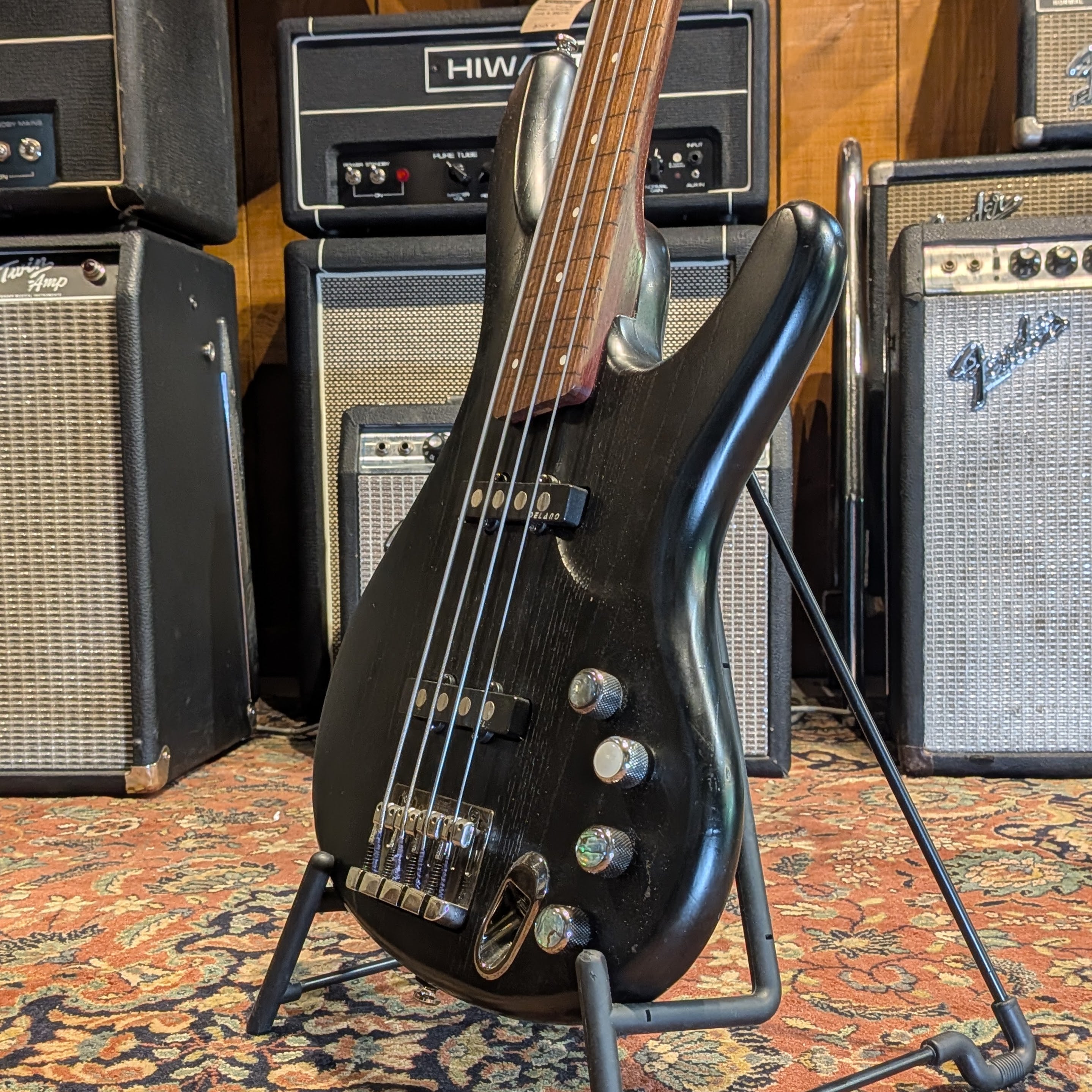 Ibanez EDB550-BKF Ergodyne Bass unfretted - Black Flat