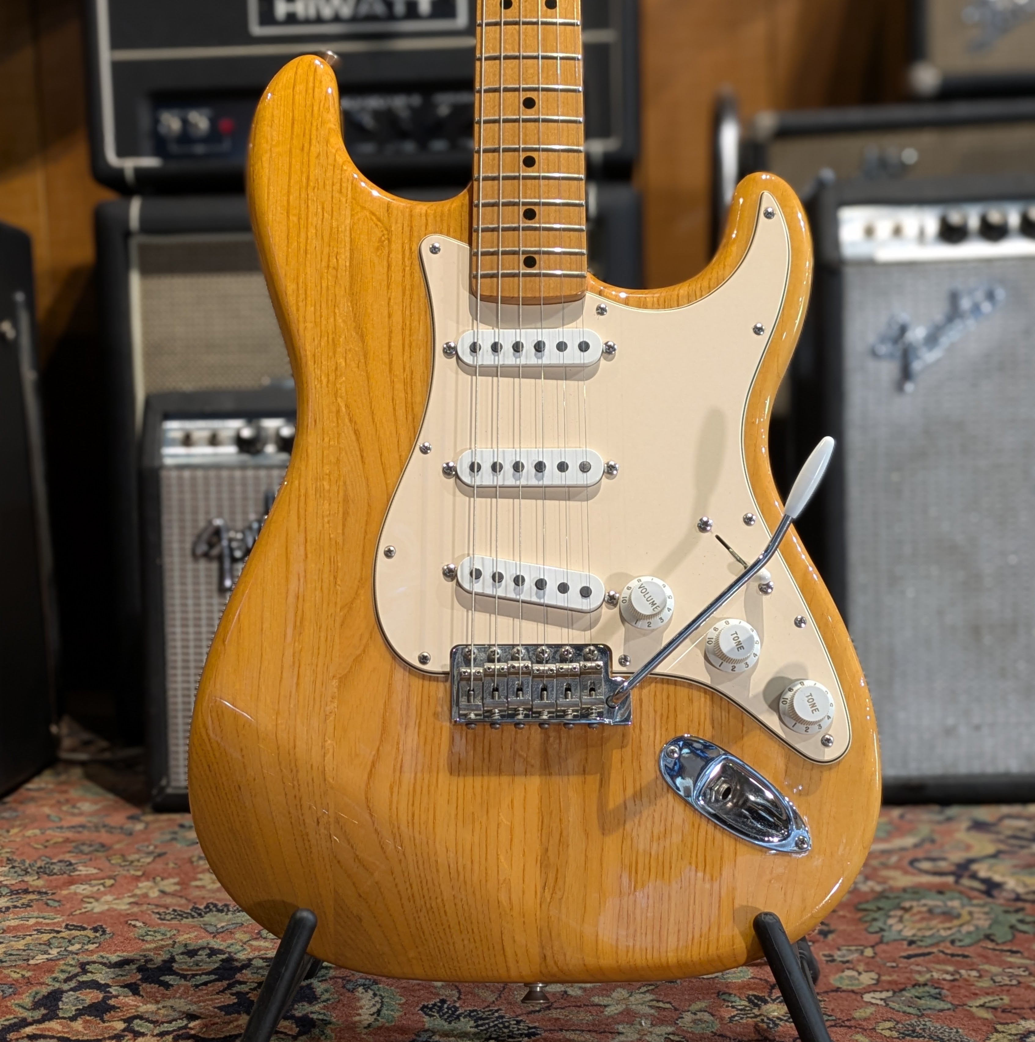 Fender Classic Series '70s Stratocaster with Maple Fretboard 2001 - Natural