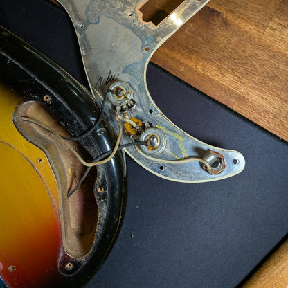 Fender Precision Bass with Rosewood Fretboard 1966 - Sunburst