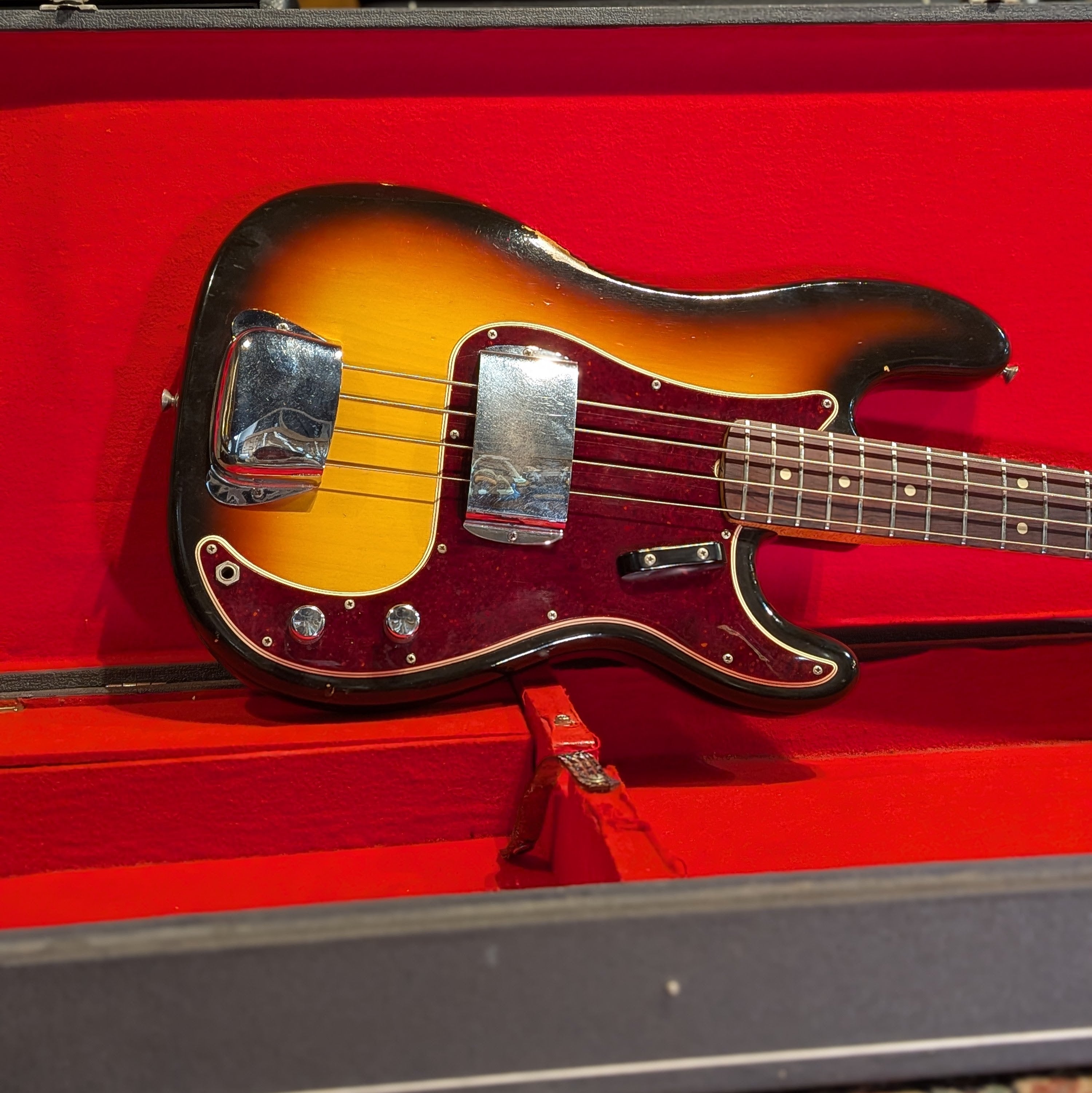 Fender Precision Bass with Rosewood Fretboard 1966 - Sunburst