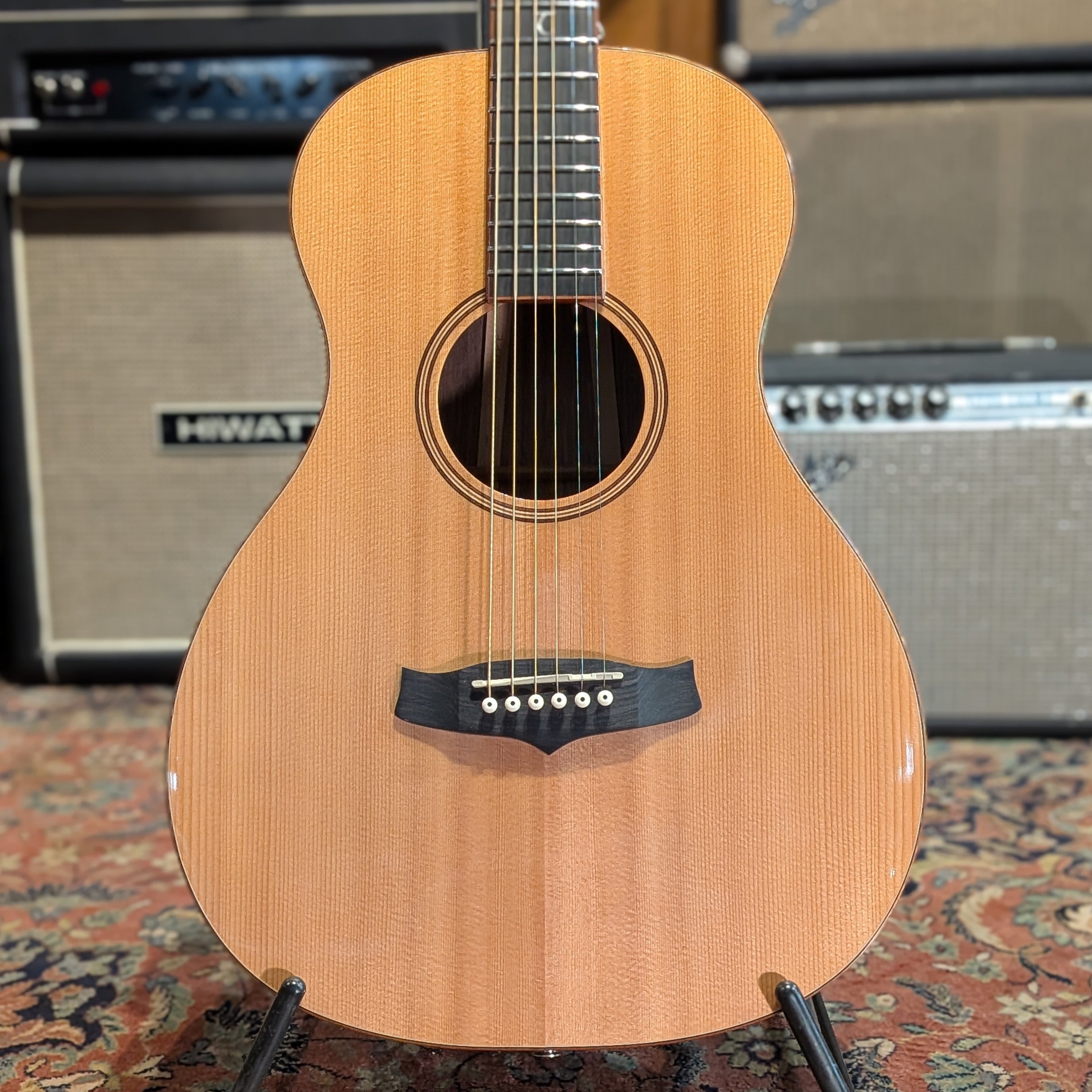 Tanglewood TWJ-P-E Java with Electronics - Natural Gloss