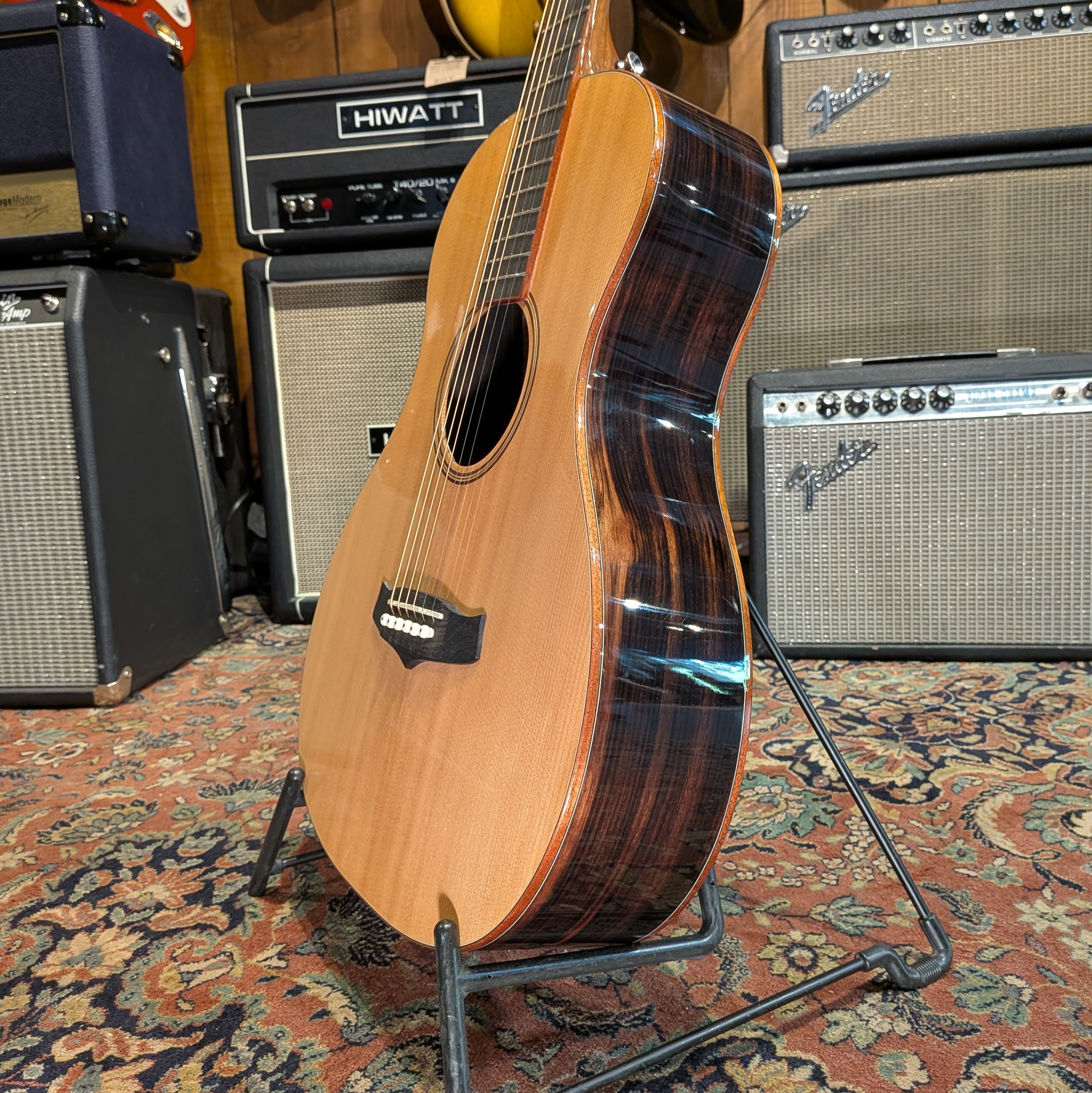 Tanglewood TWJ-P-E Java with Electronics - Natural Gloss