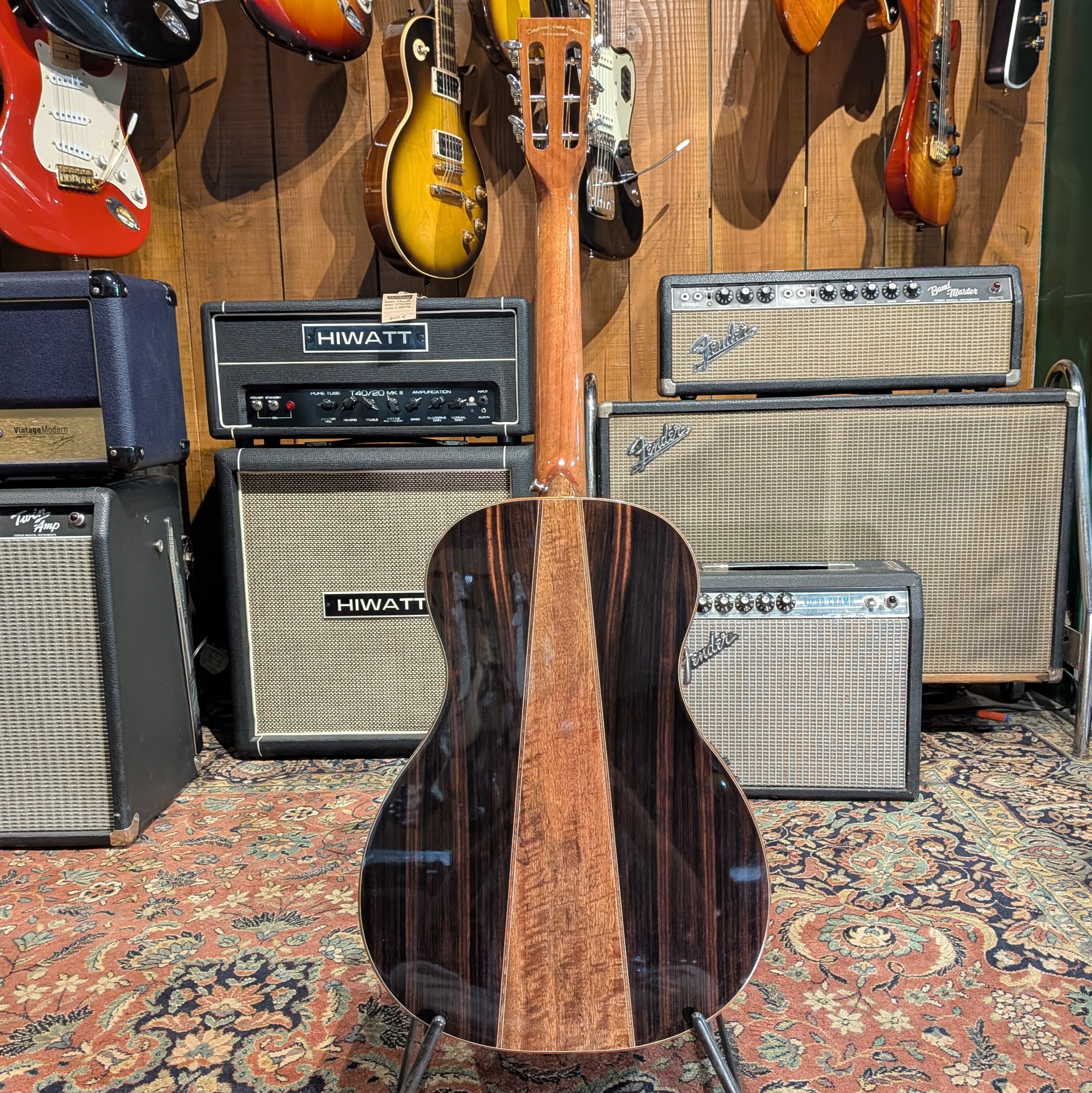 Tanglewood TWJ-P-E Java with Electronics - Natural Gloss