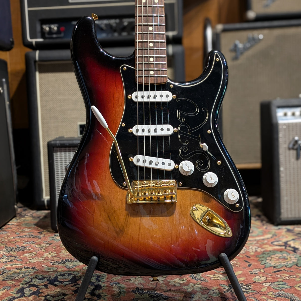 Fender Stevie Ray Vaughan Stratocaster with Pau Ferro Fretboard 2008 - 3-Color Sunburst