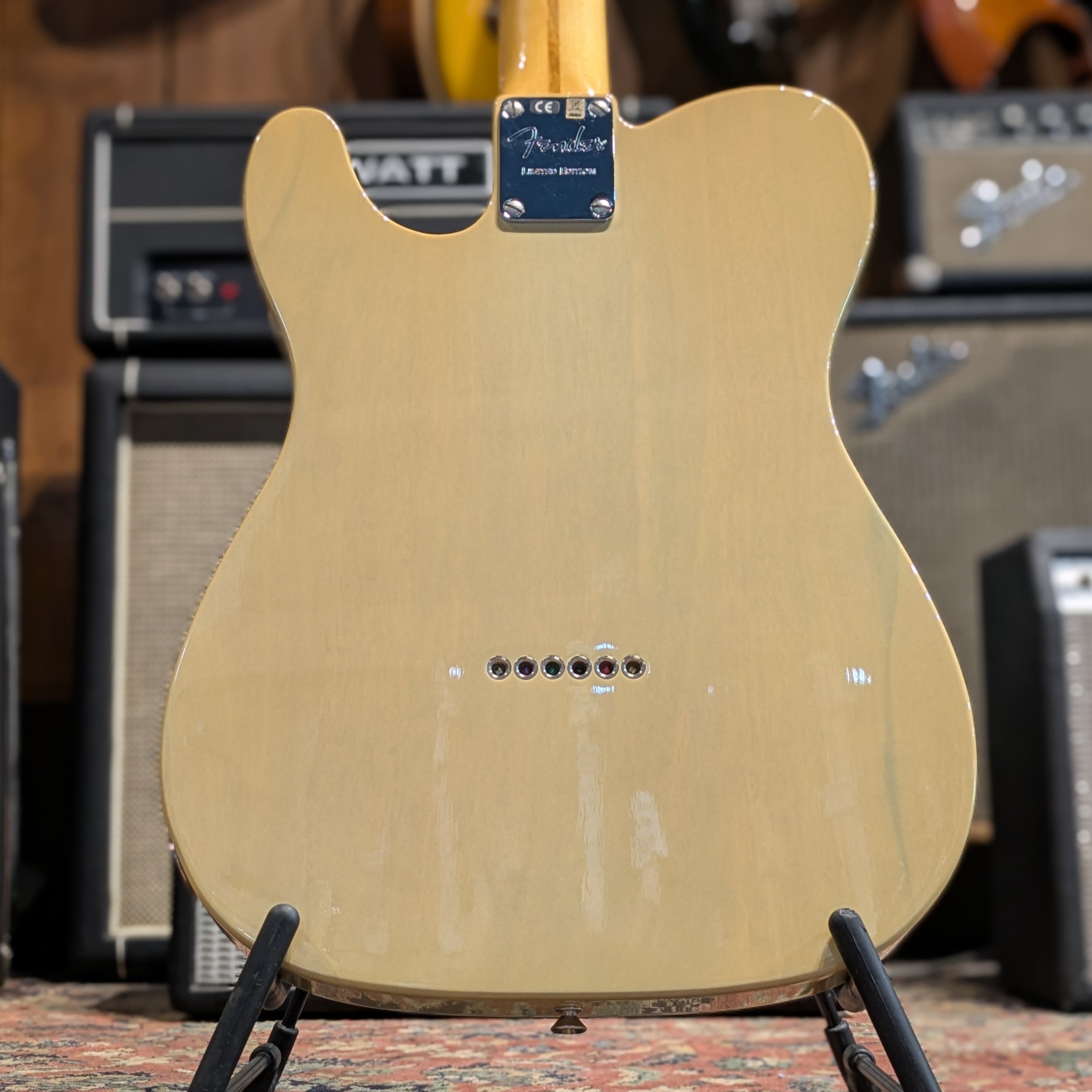 Fender "10 for '15" Limited Edition American Vintage '52 Korina Telecaster with Maple Fretboard 2015 - Blackguard Blonde