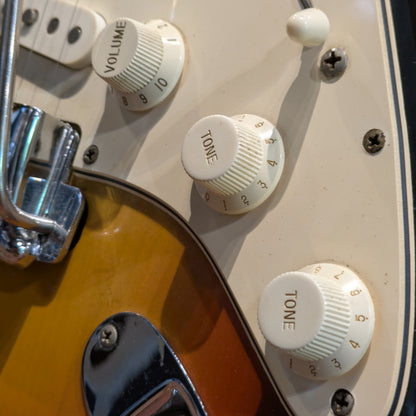Fender Stratocaster with Rosewood Fretboard 1967 - Sunburst