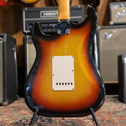 Fender Stratocaster with Rosewood Fretboard 1967 - Sunburst