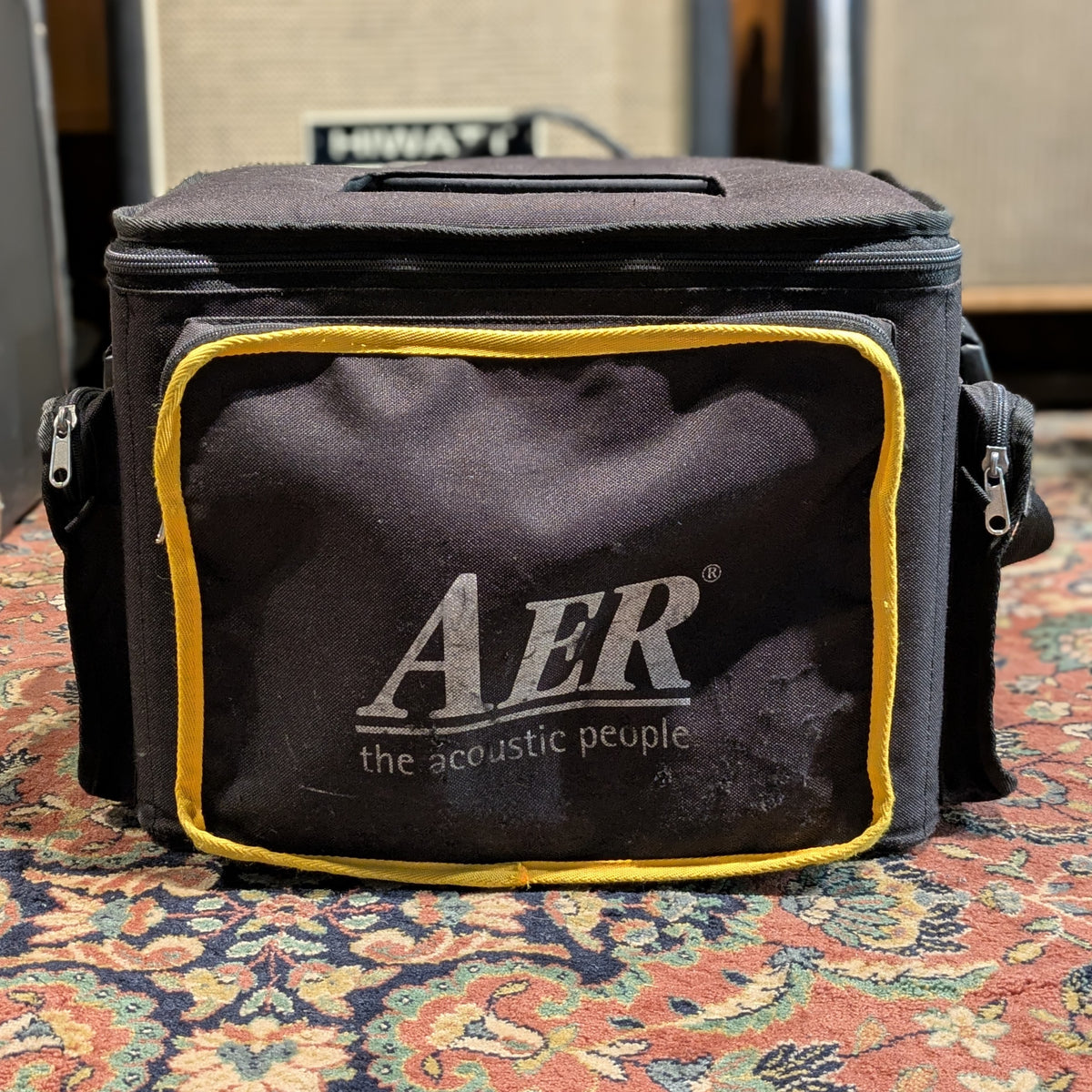 AER Compact 60/2 - Black