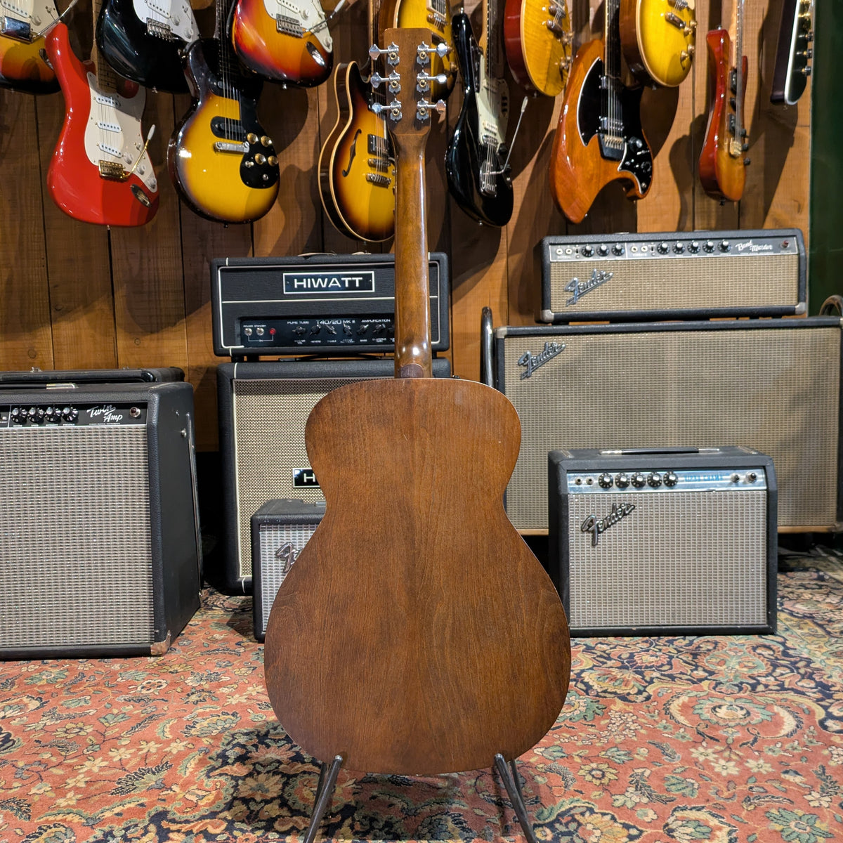 Art & Lutherie Legacy Bourbon Burst