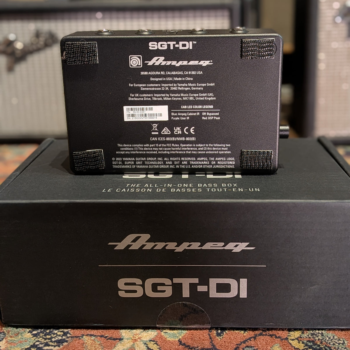 Ampeg SGT-DI Bass Preamp / DI - Silver / Black