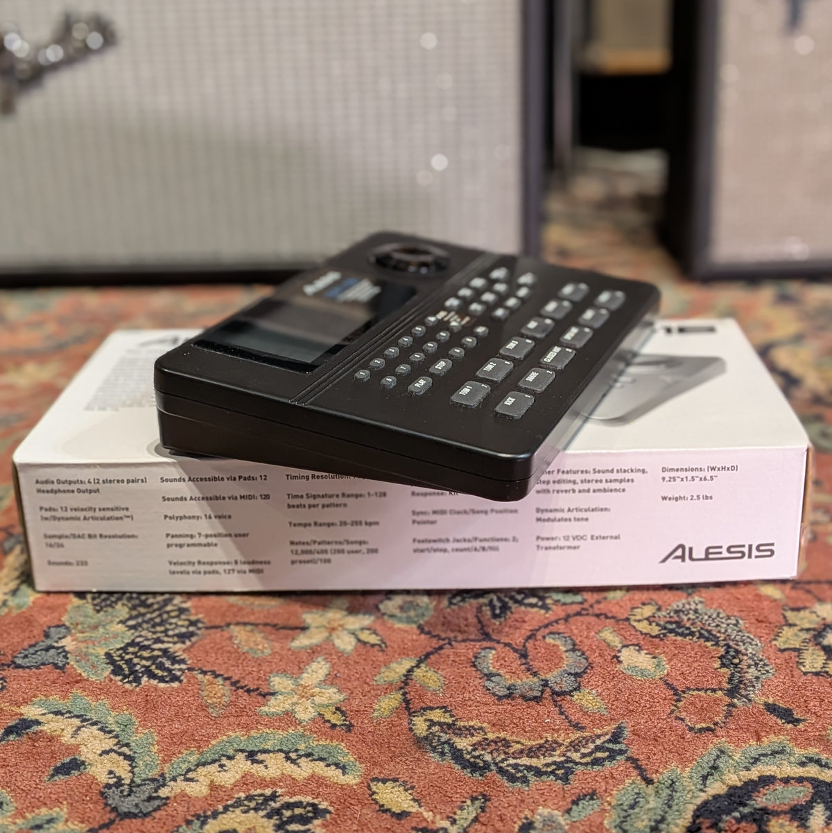 Alesis SR-16 Drum Machine - Black