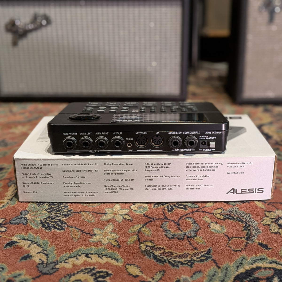 Alesis SR-16 Drum Machine - Black