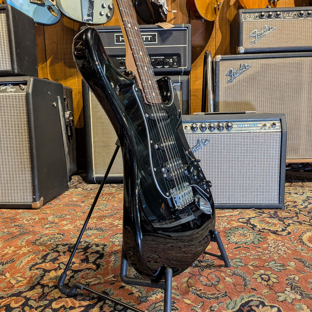 Fender Standard Stratocaster HSS 2025 - Black