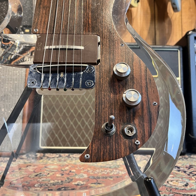 Ampeg Dan Armstrong Lucite Guitar 1970 - Clear