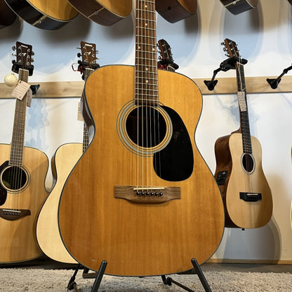 Aria Auditiorium AF-28N