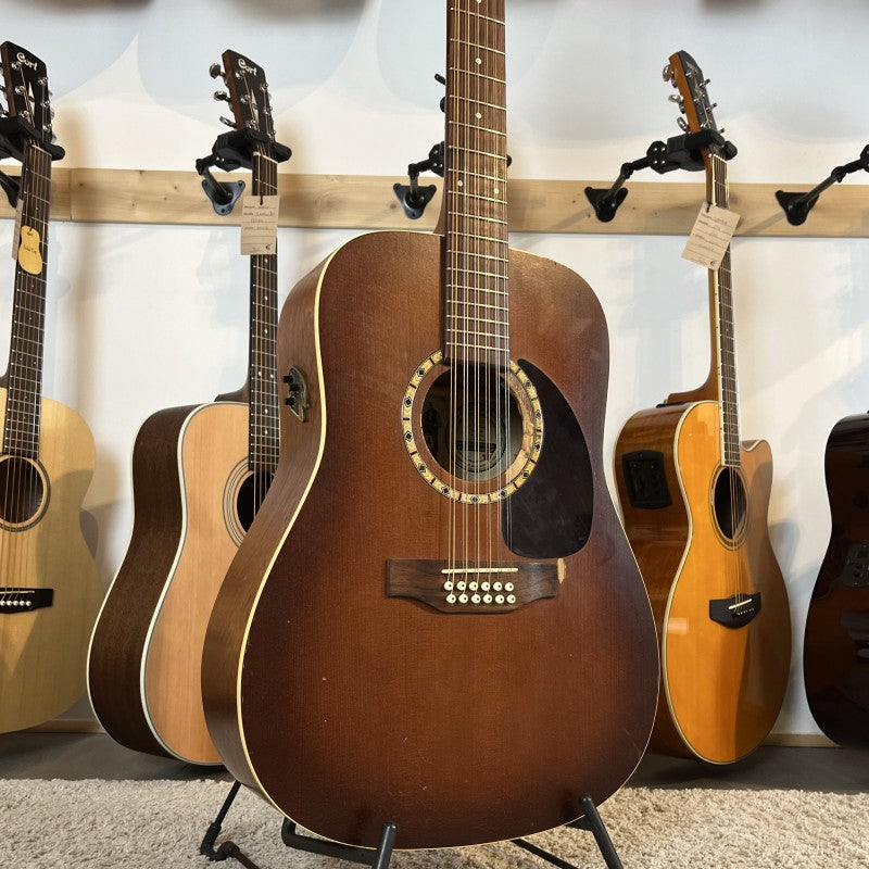 Art & Lutherie Cedar 12 (2007) Canada