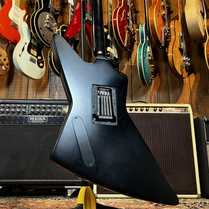 Epiphone Gothic Explorer 2003 (EMG 81)