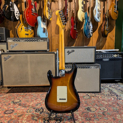 Fender 70th Anniversary American Professional II Stratocaster 2024 - 2TS