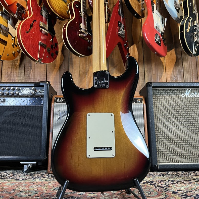 Fender American Deluxe Stratocaster with Maple Fretboard 2002