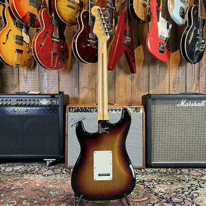 Fender American Deluxe Stratocaster with Maple Fretboard 2002