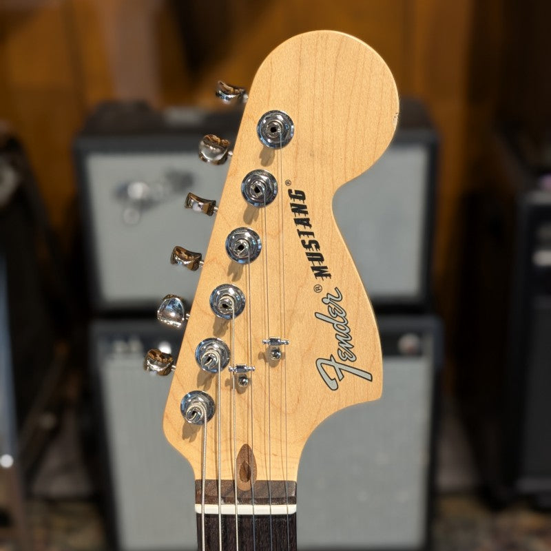 Fender American Performer Mustang with Hepcat Strat Serie L pickups