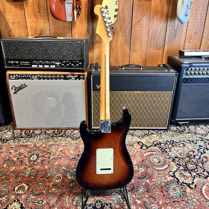 FENDER HSS STRATOCASTER PLAYER PLUS SUNBURST 2023