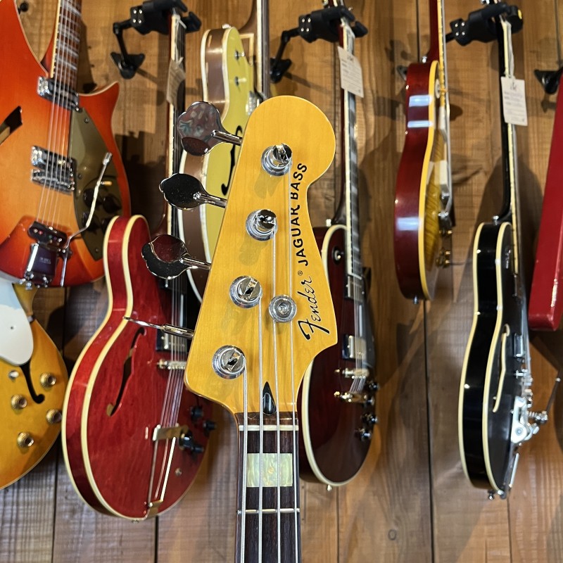 Fender Jaguar Basse Japon