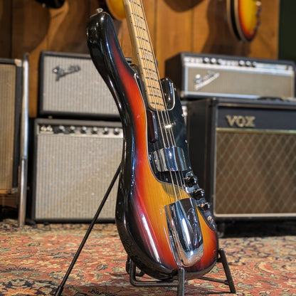 Fender Jazz Bass with Maple Fretboard 1970 - 1974 - Sunburst