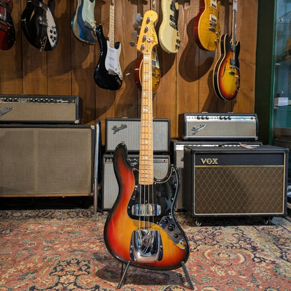 Fender Jazz Bass with Maple Fretboard 1970 - 1974 - Sunburst