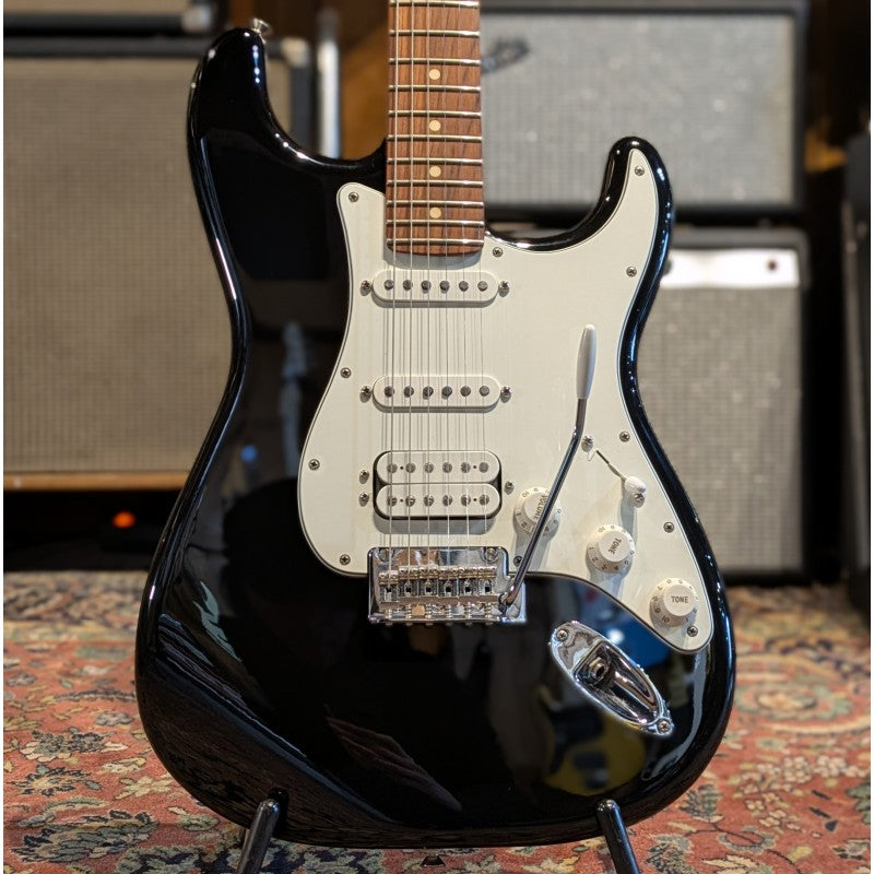 Fender Player Stratocaster HSS with Pau Ferro Fretboard Black