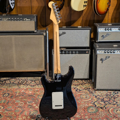 Fender Player Stratocaster HSS with Pau Ferro Fretboard Black