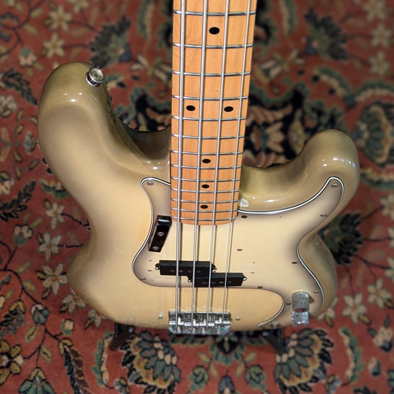 Fender Precision Bass 1977 - 1978  Antigua