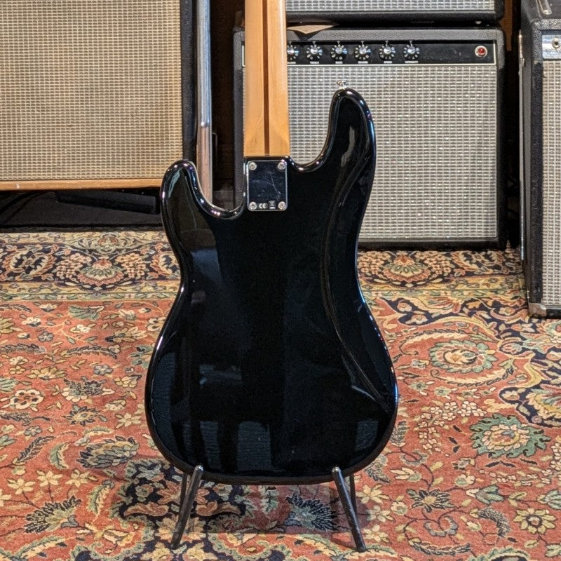 Fender Standard Precision Bass