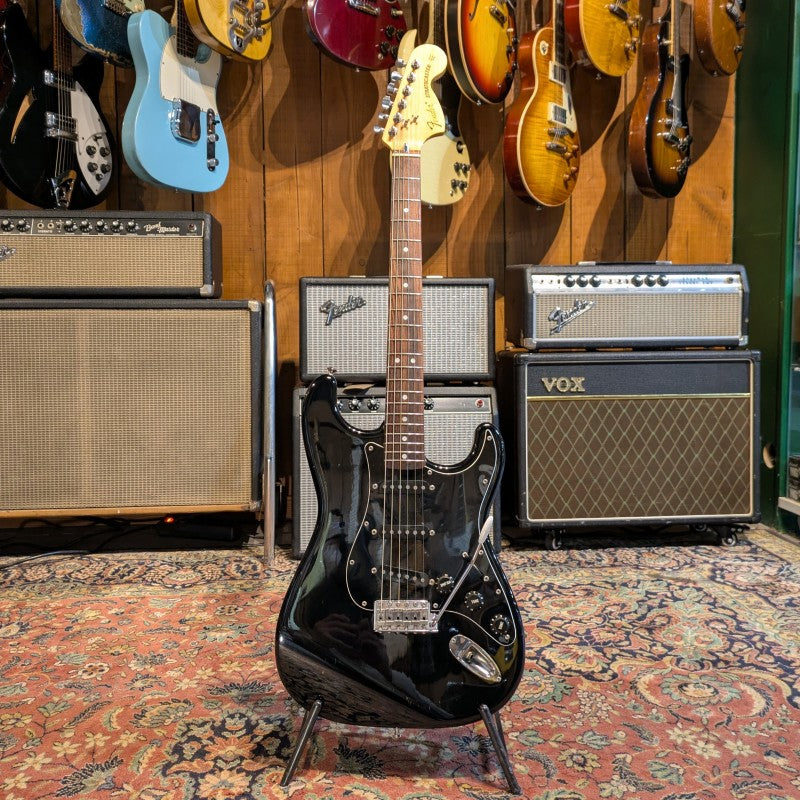 FENDER STRATOCASTER CRAFTED IN JAPAN - 1999-2002 - BLACK