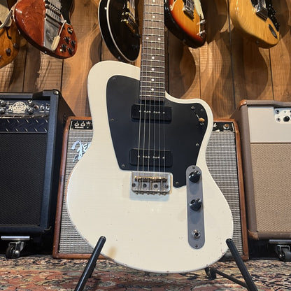 Girault Guitars California - Relic White