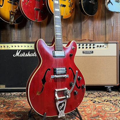Guild Starfire V Cherry (1967) USA