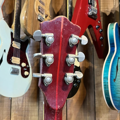 Guild Starfire Cherry V (1966) USA