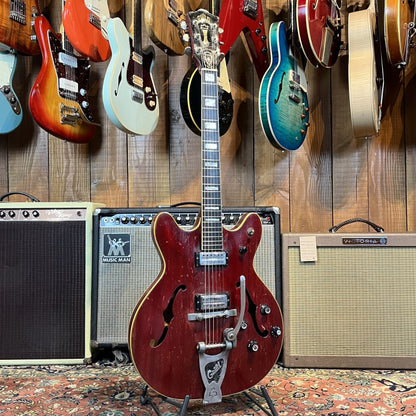 Guild Starfire Cherry V (1966) USA
