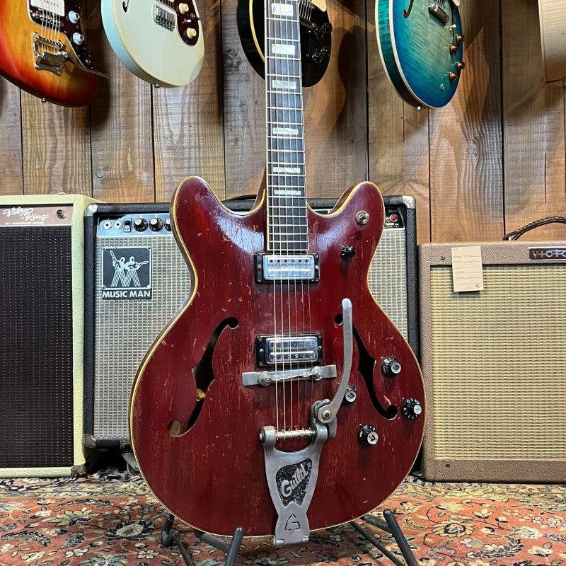 Guild Starfire Cherry V (1966) USA