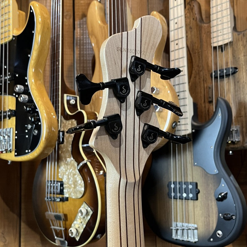 Mayones Slogan 5 CL (2017) Pologne