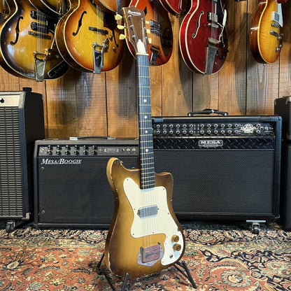 Montclair Kay K100 (60'S)