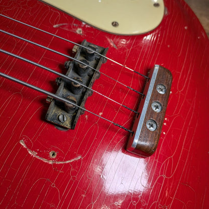 Mosrite Ventures Bass 1965 - Fiesta Red