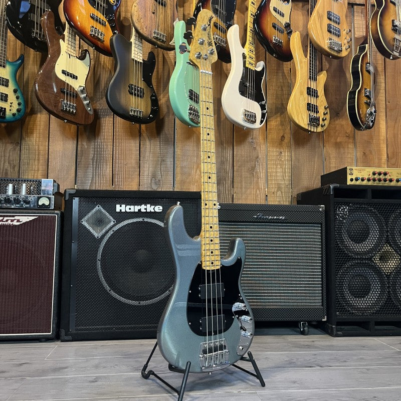 MusicMan Classic Sabre Bass